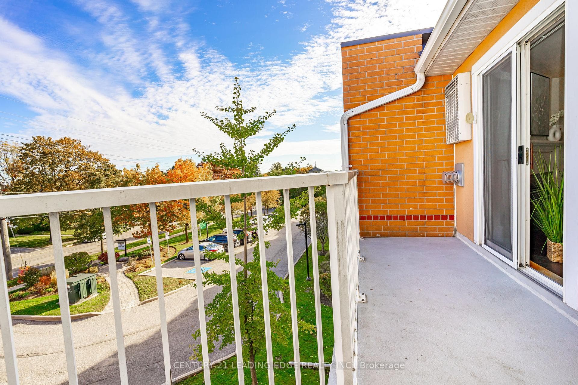 95 Wellington Street Unit 301 photo 17