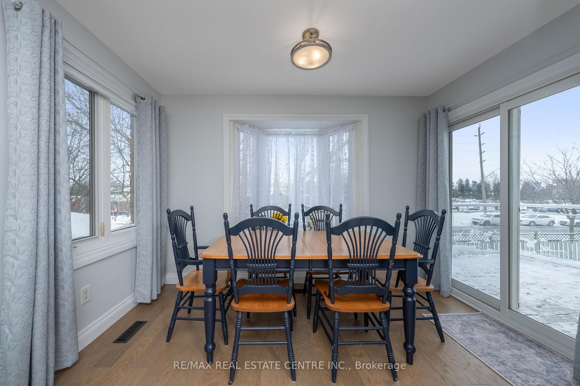 40 Calvert Drive photo 15