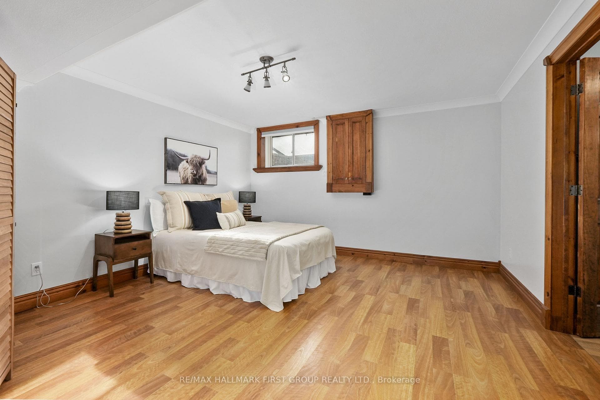 282 Lakeshore Road photo 39