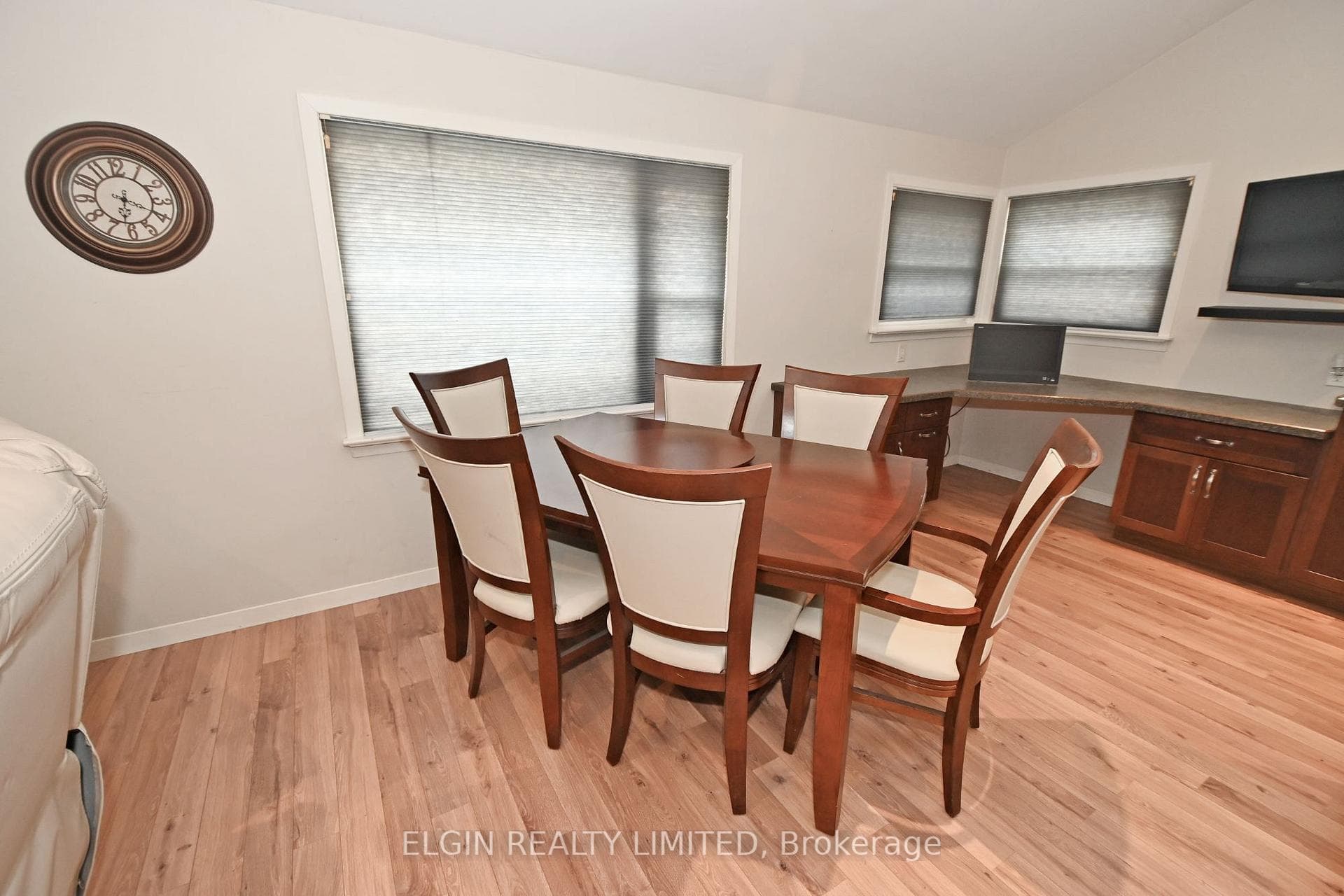 3197 LINDLEY Street photo 8