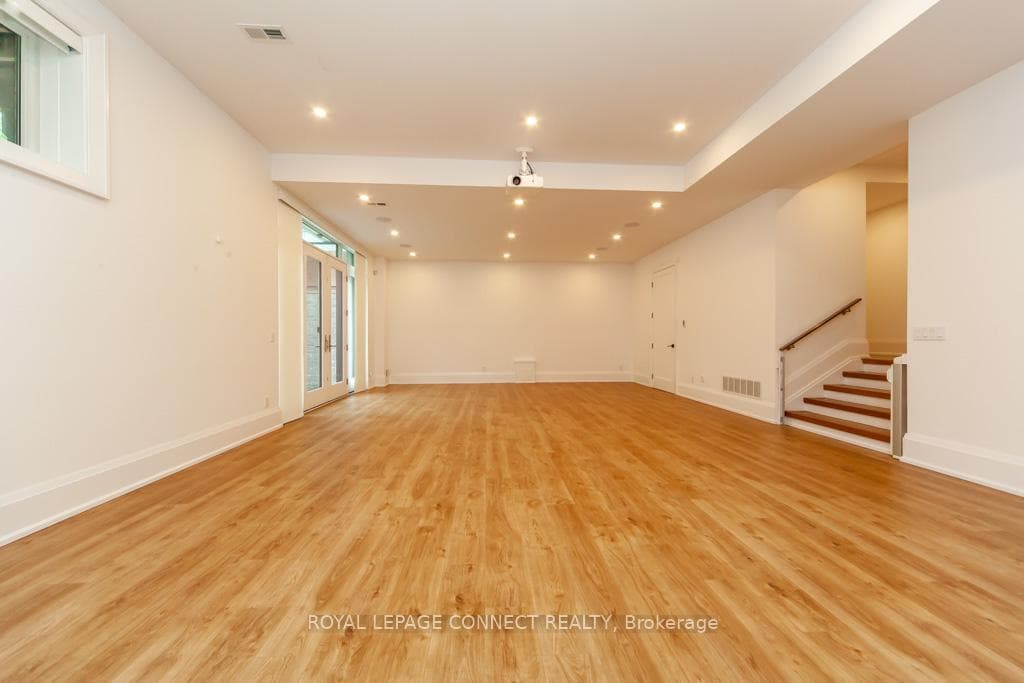 46 Gwendolen Avenue photo 31