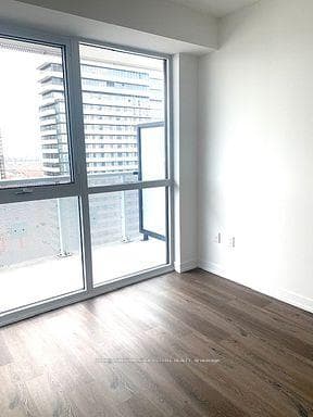 225 COMMERCE Street Unit 3901 photo 4