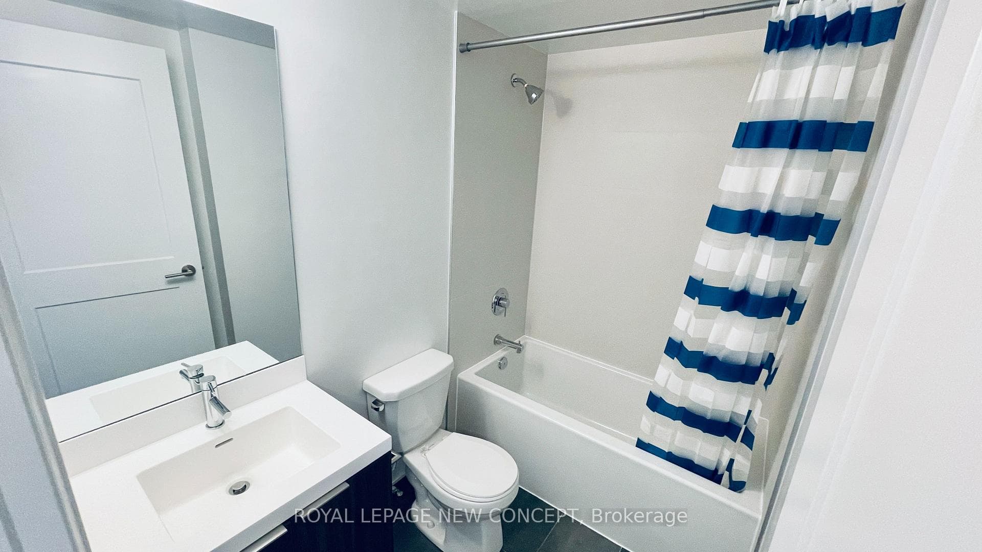 8 Widmer Street Unit 3411 photo 12