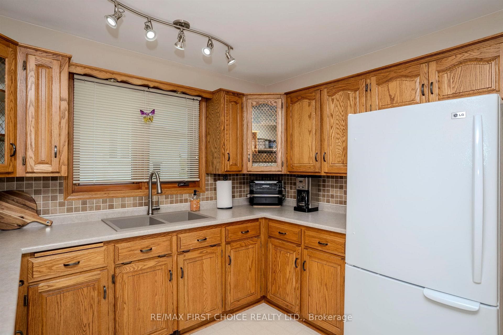225 FLAMINGO DR photo 16