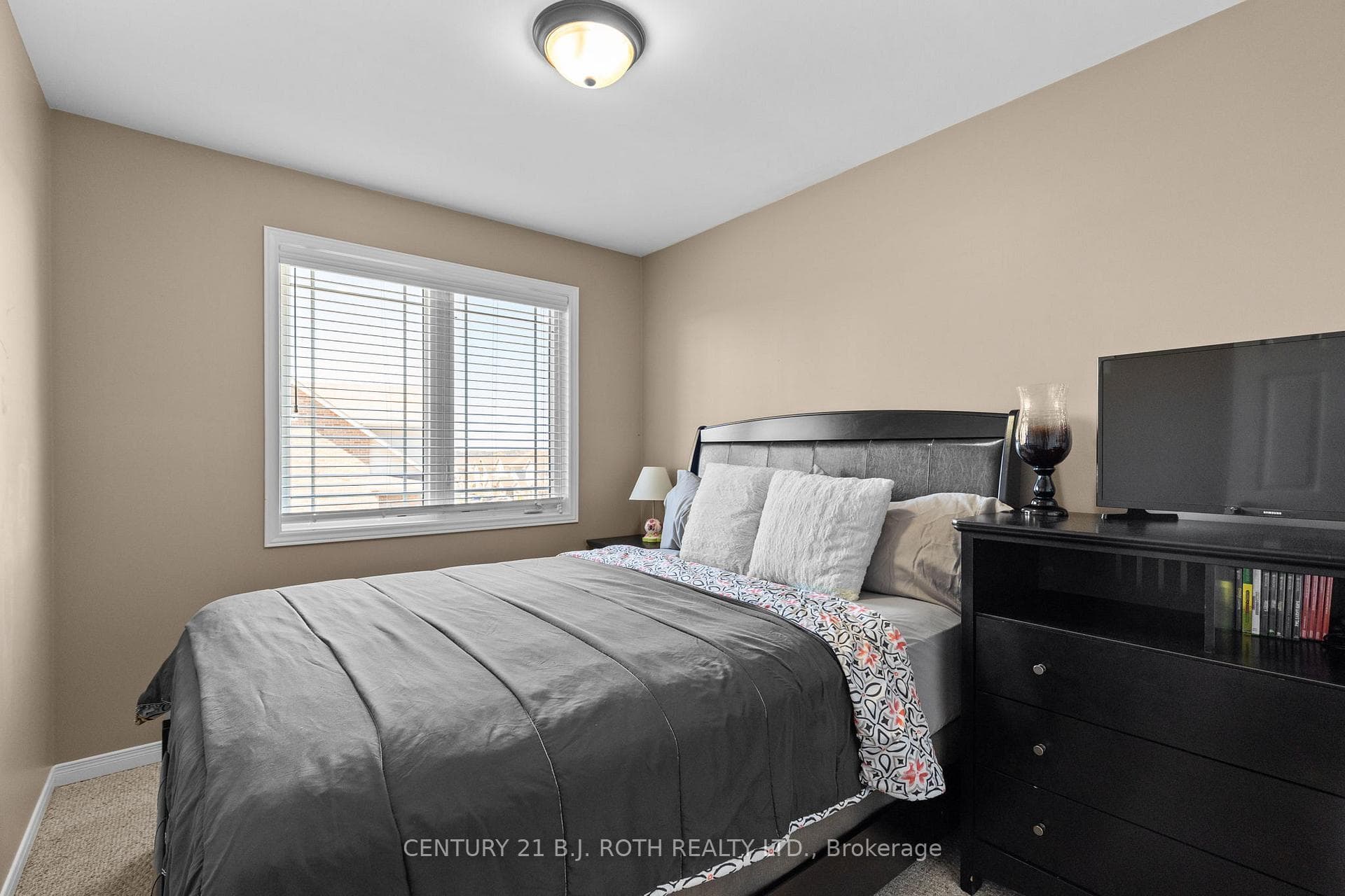 175 STANLEY Street Unit 42 photo 17