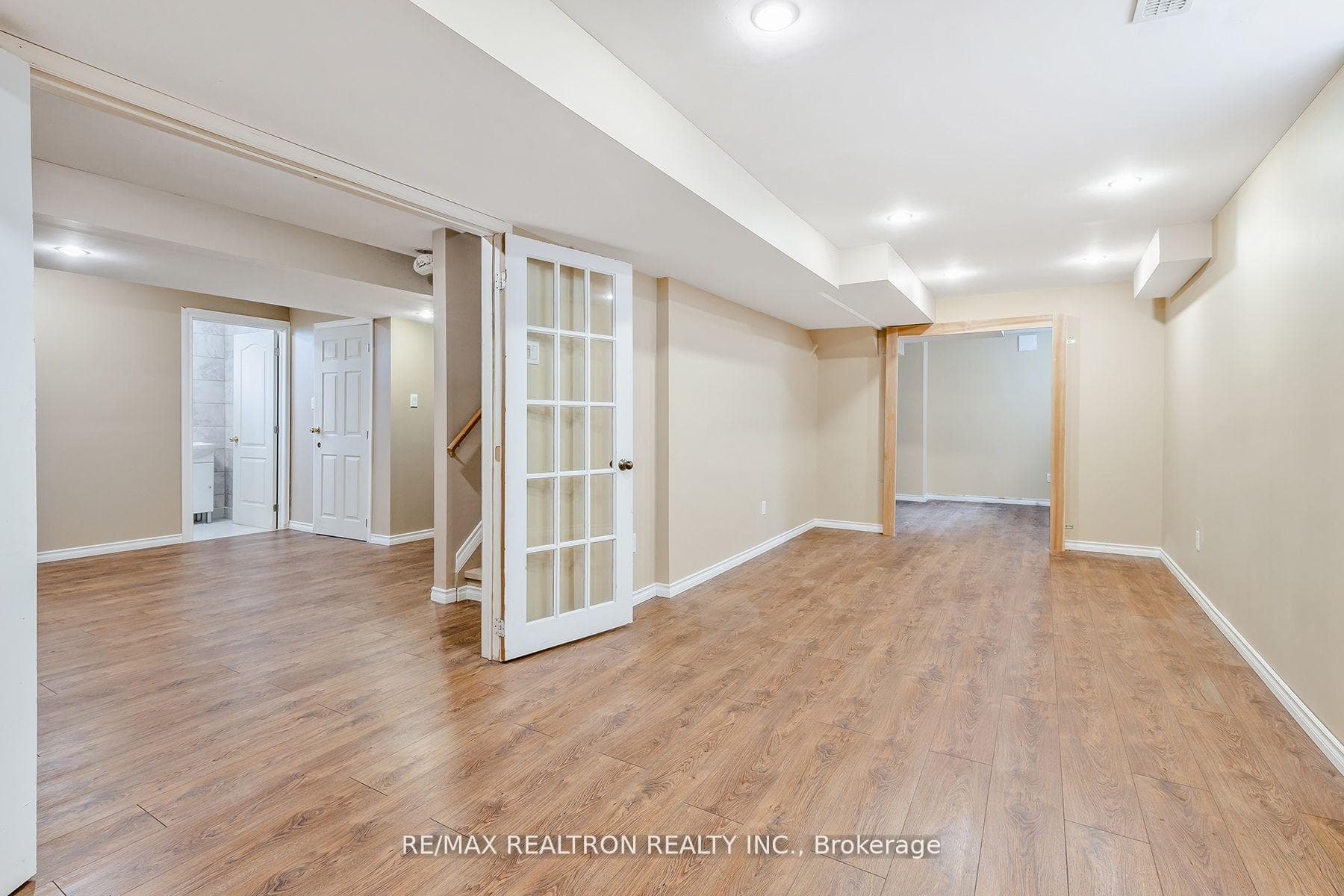 156 Dean Avenue photo 36