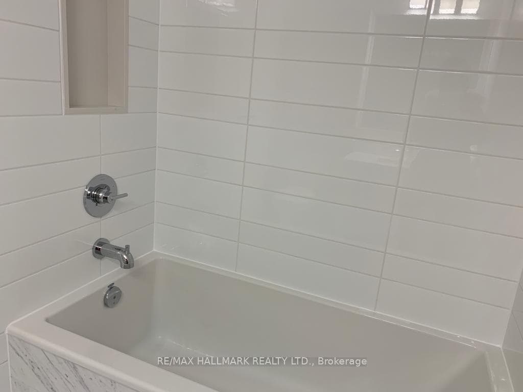 38 Iannuzzi Street Unit 803 photo 11