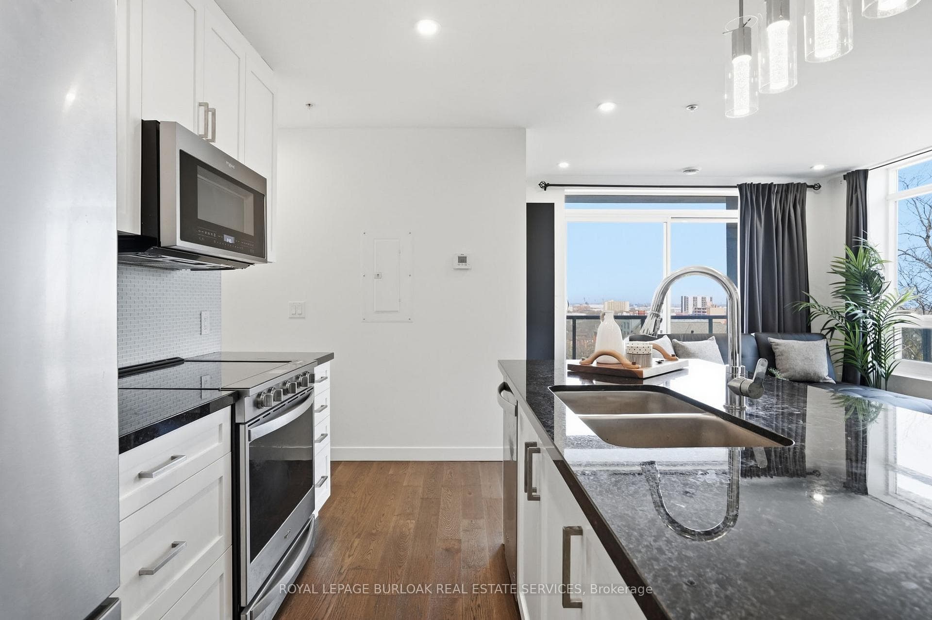 467 Charlton Avenue Unit 307 photo 7