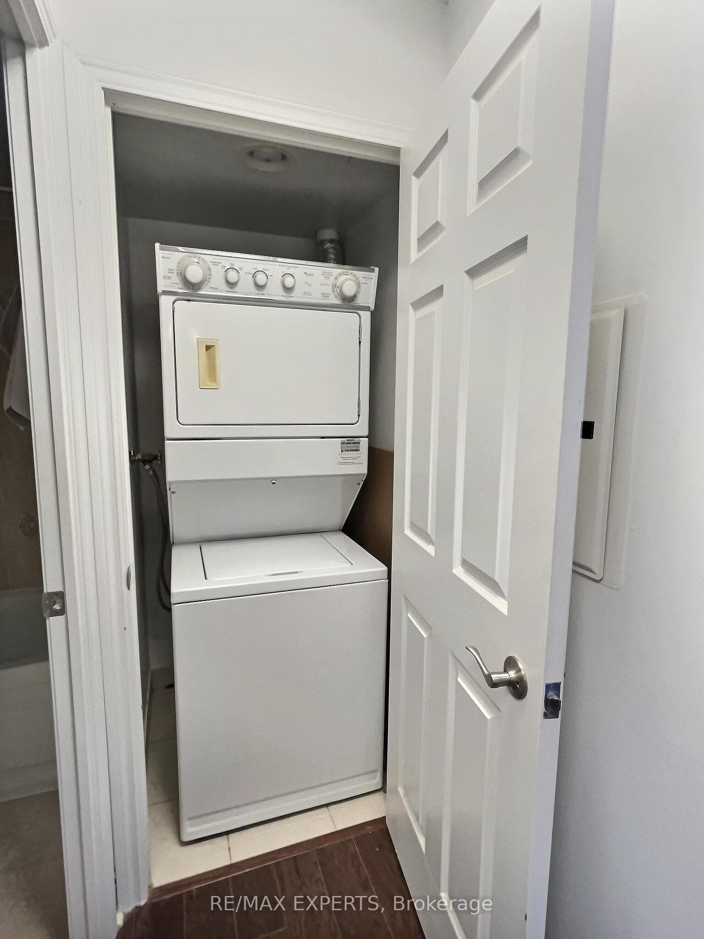 80 Harrison Garden Boulevard Unit 1625 photo 17