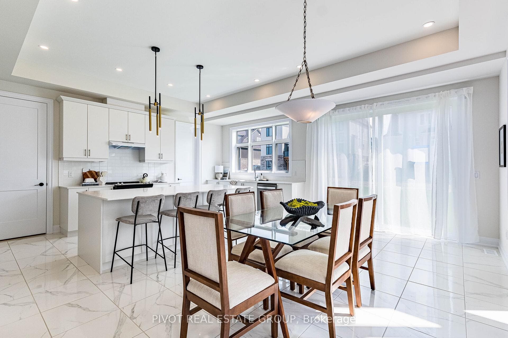 7 Herbert Avenue photo 12