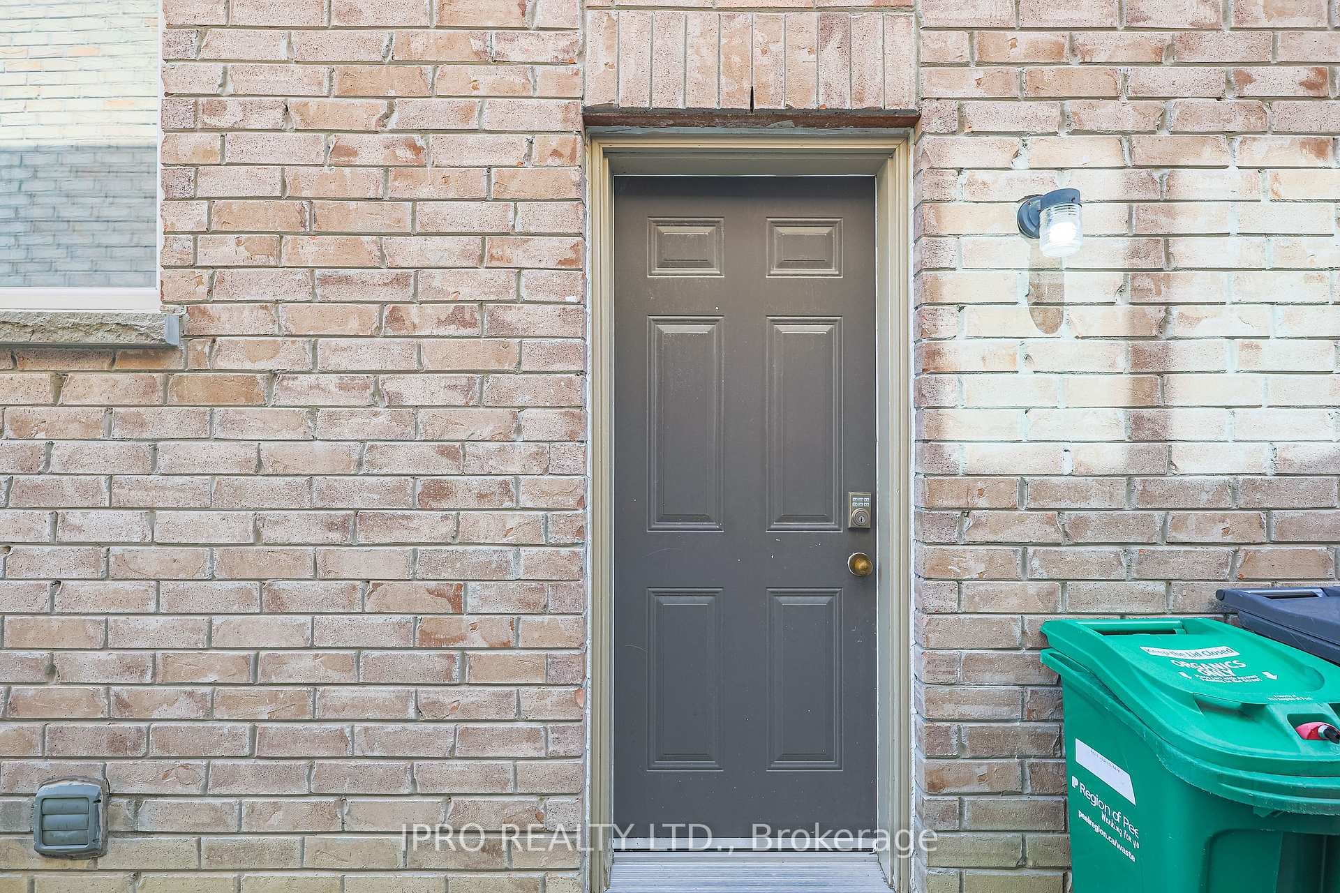 80 Washburn Road photo 2