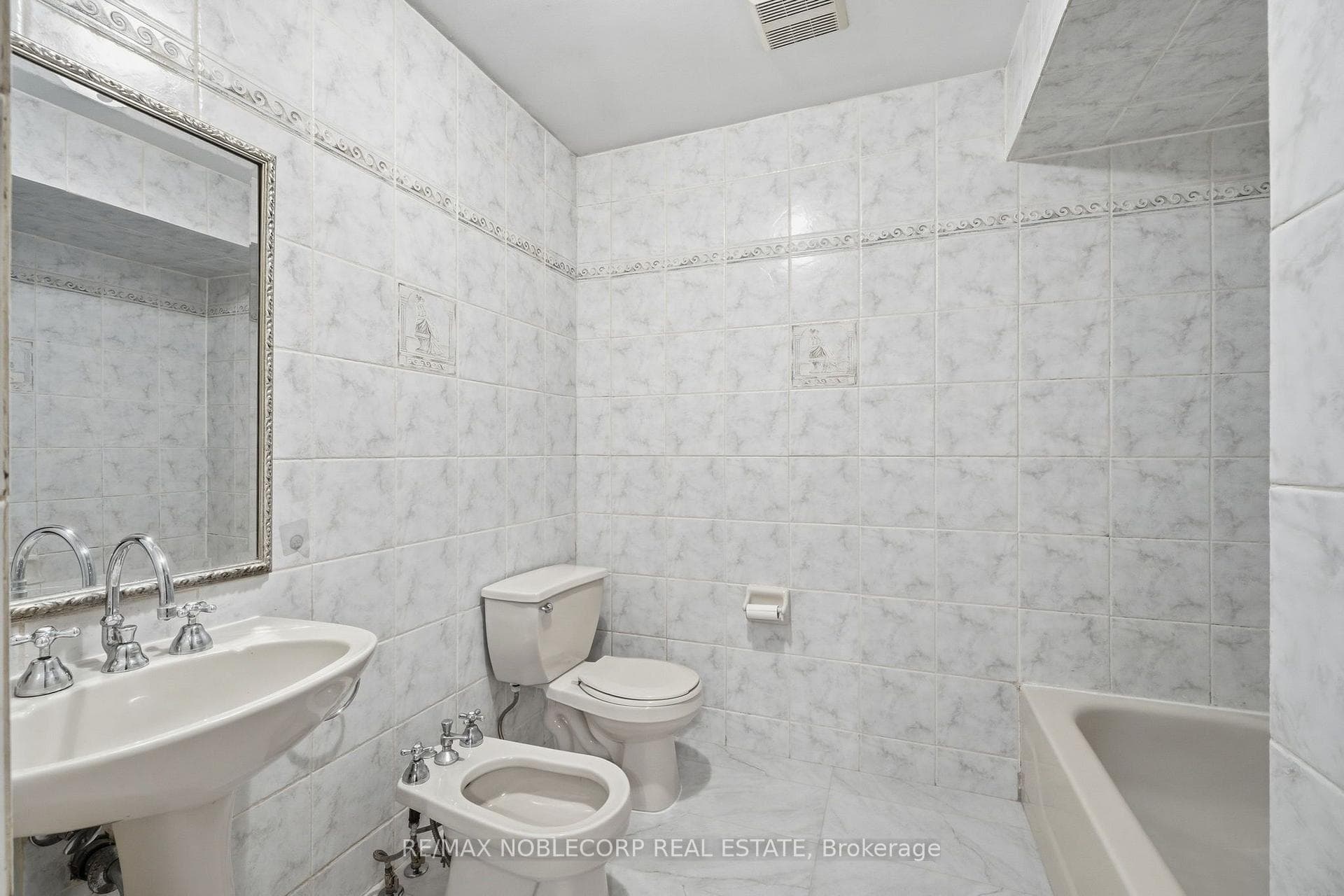131 Yatescastle Drive photo 20