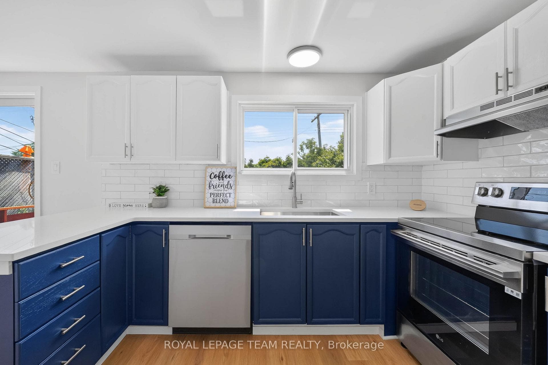 64 Mulvagh Avenue photo 18