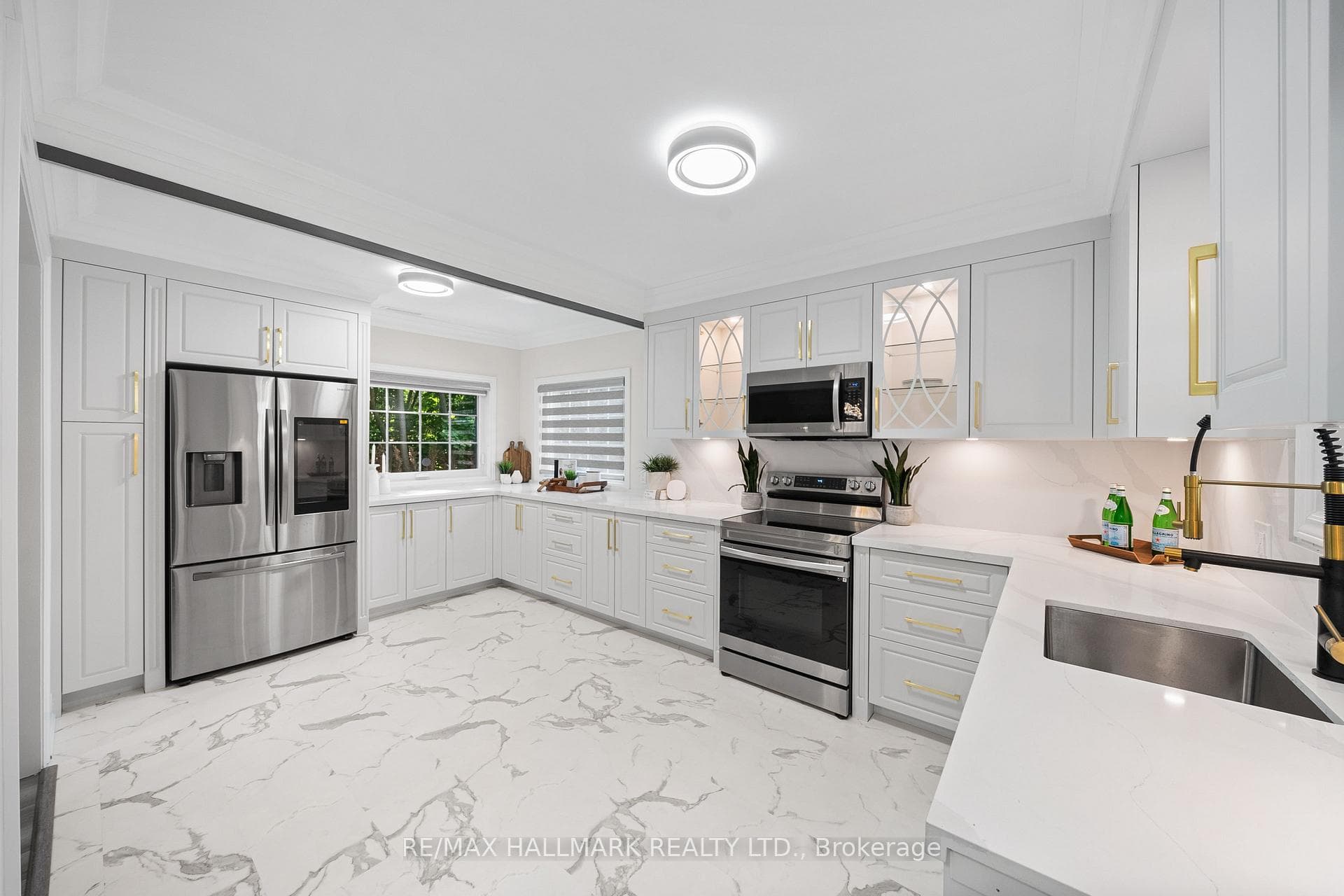 551 Military Trail photo 15