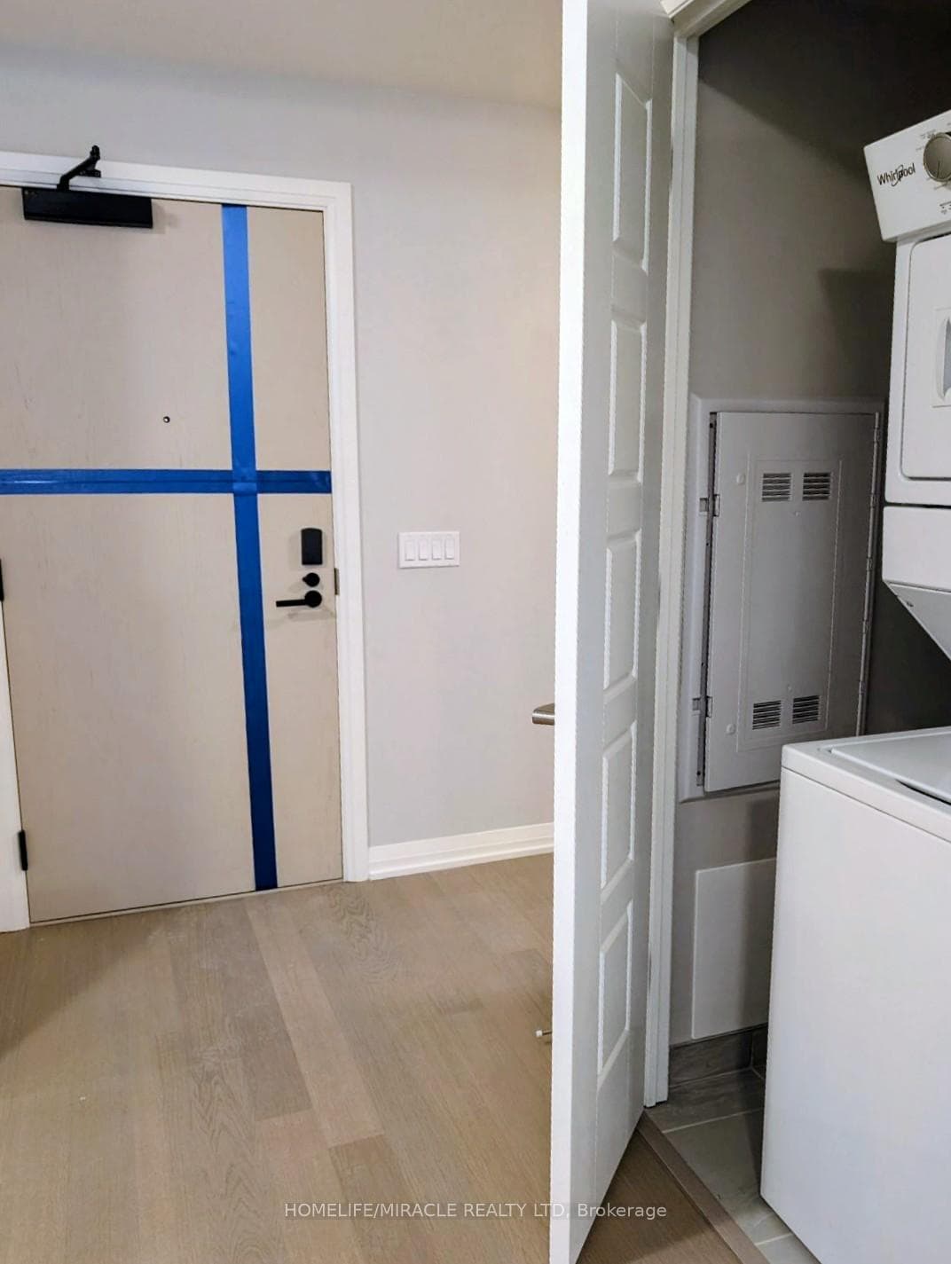 1415 Dundas Street Unit 302 photo 5