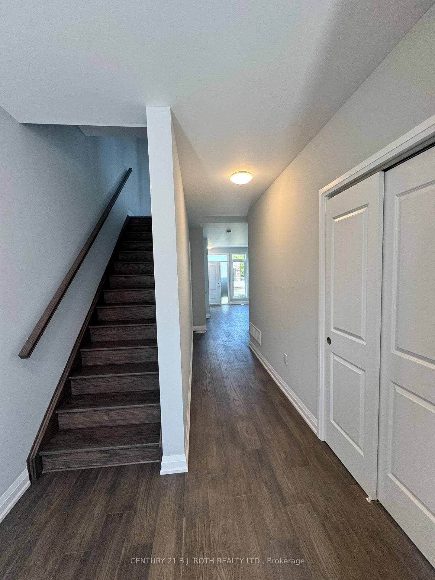 260 Eagle Street Unit 12 photo 4