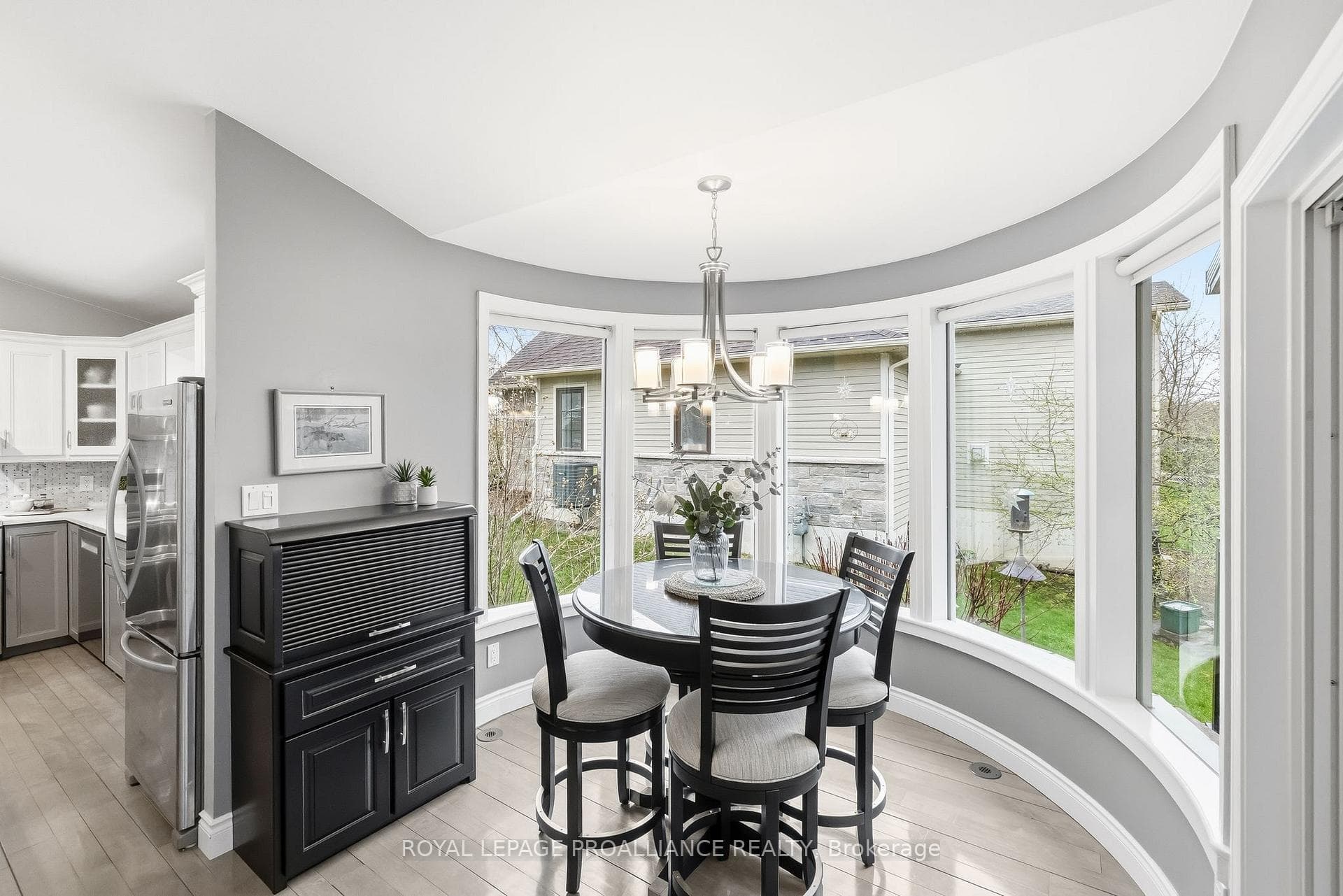 202 Prince Edward Street photo 15