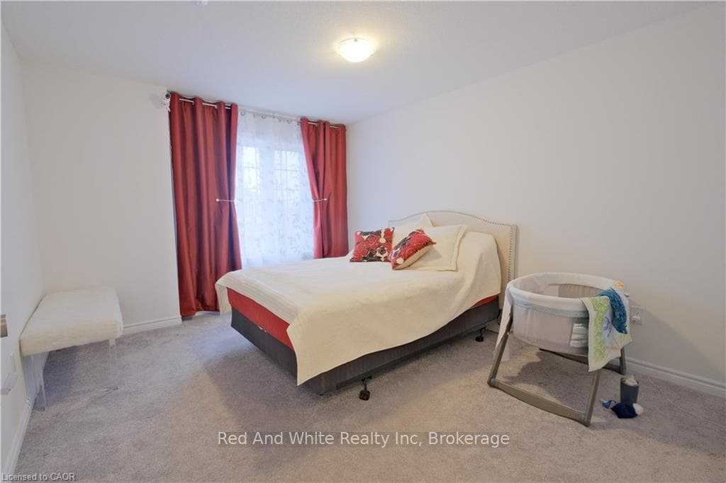 12 Roseberry Lane photo 18