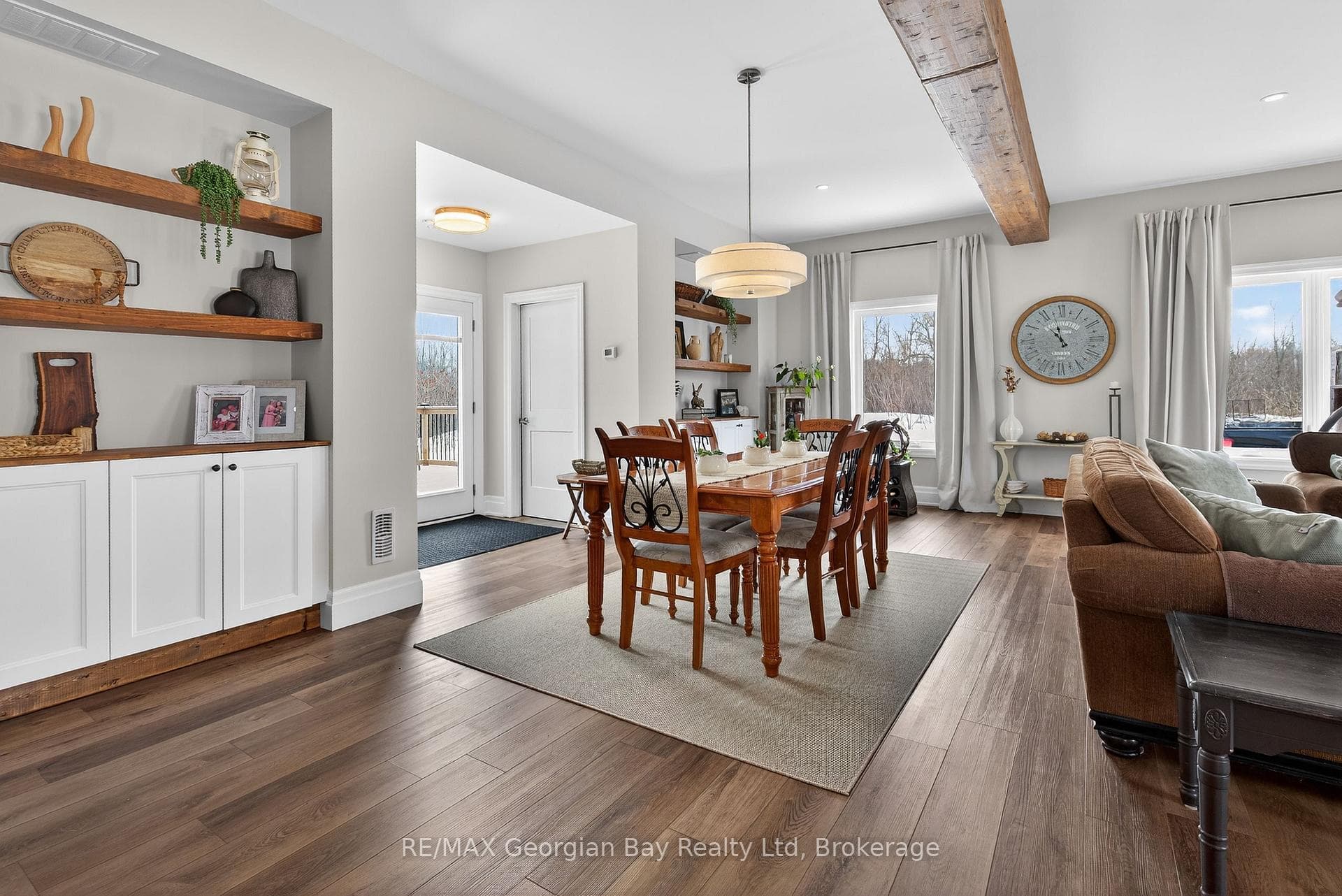 449 Park Street photo 8