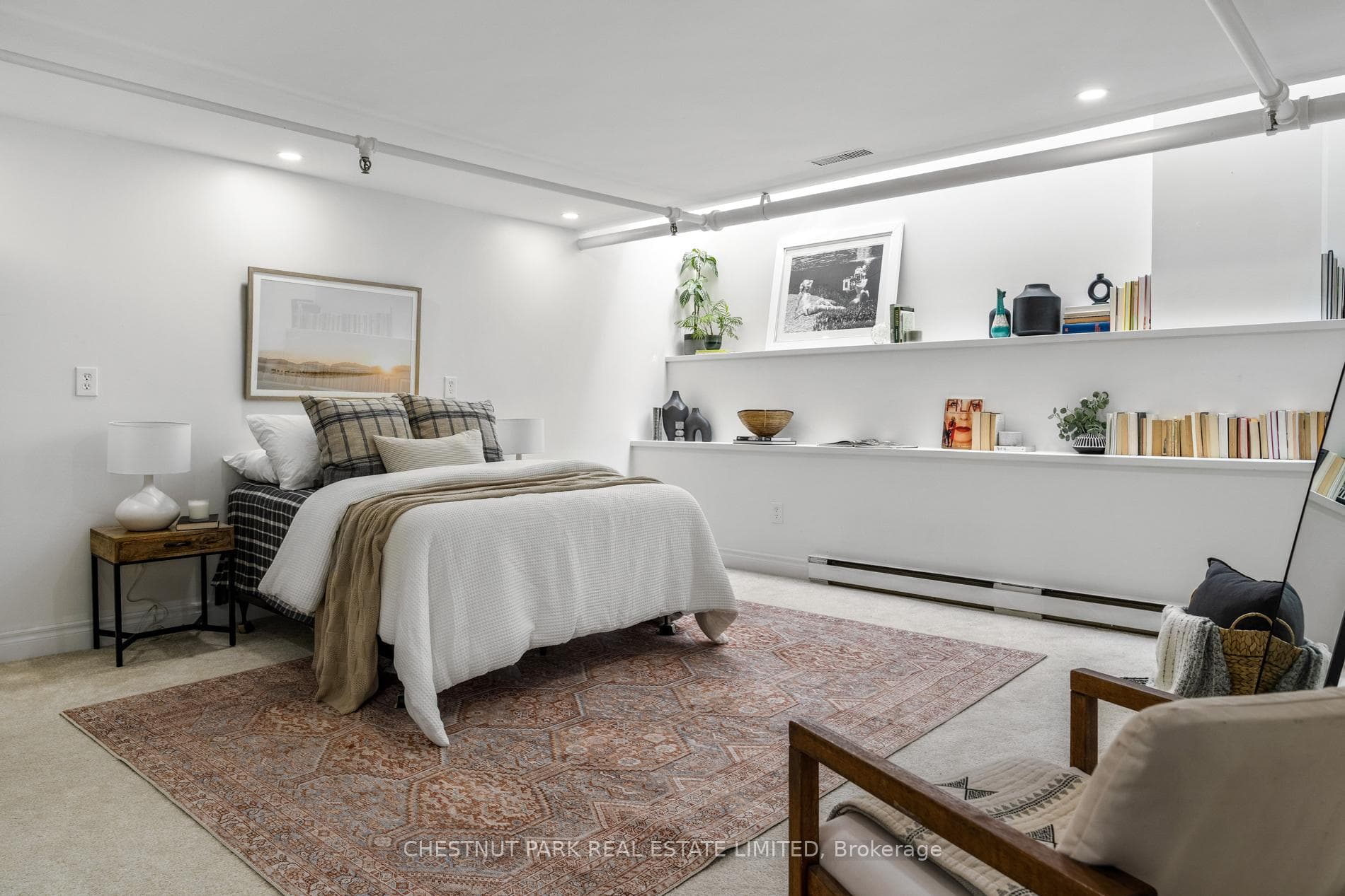 70 Shaftesbury Avenue Unit TH 11 photo 32