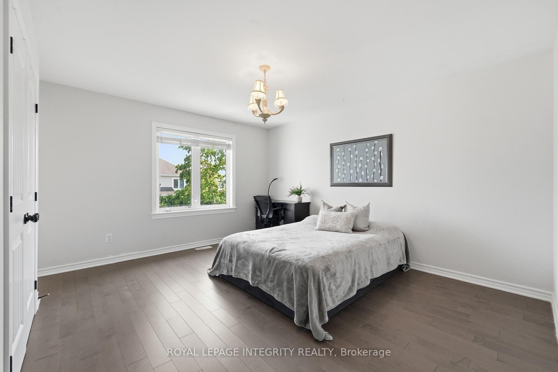 541 Bryce Place photo 32