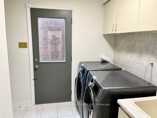 52 Fairholme Drive photo 4