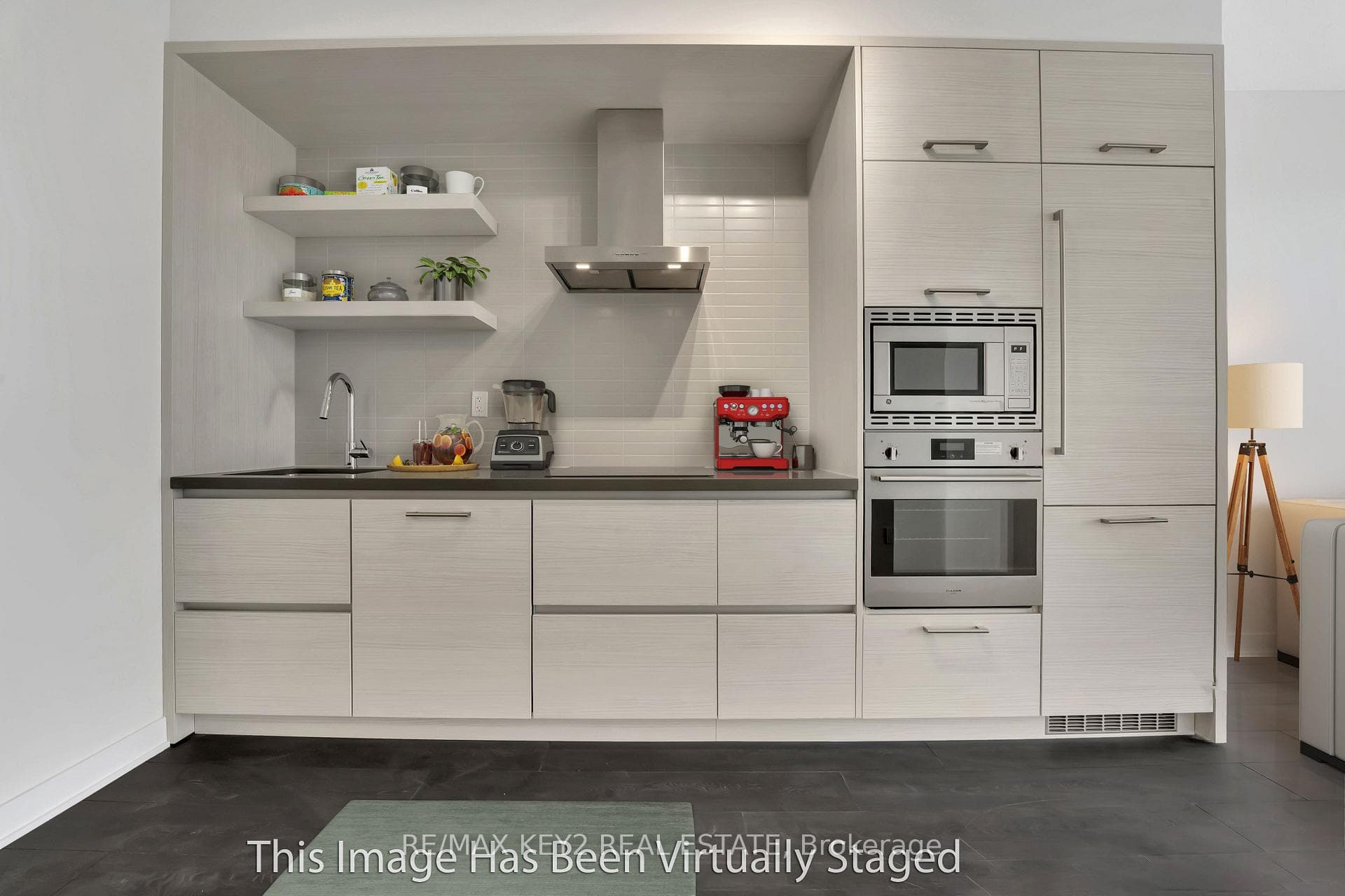 2221 Yonge Street Unit 3510 photo 3