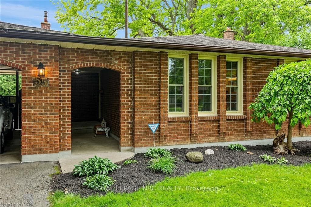55 AQUADALE Drive photo 26