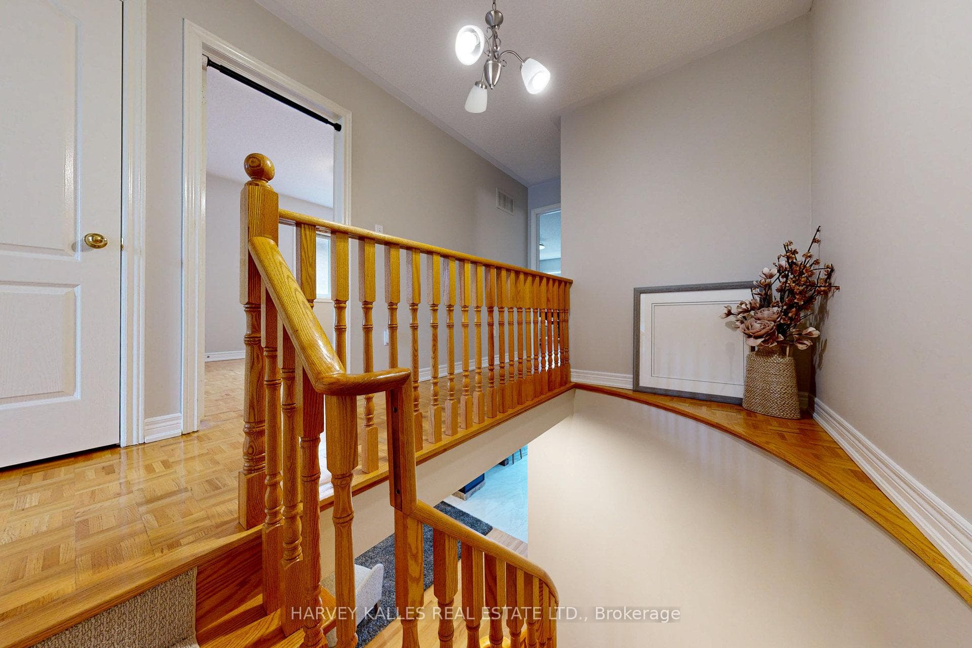 9 Agostino Crescent photo 18