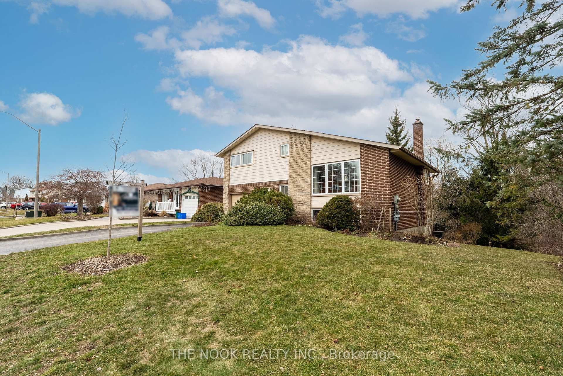 533 Arnhem Drive photo 6