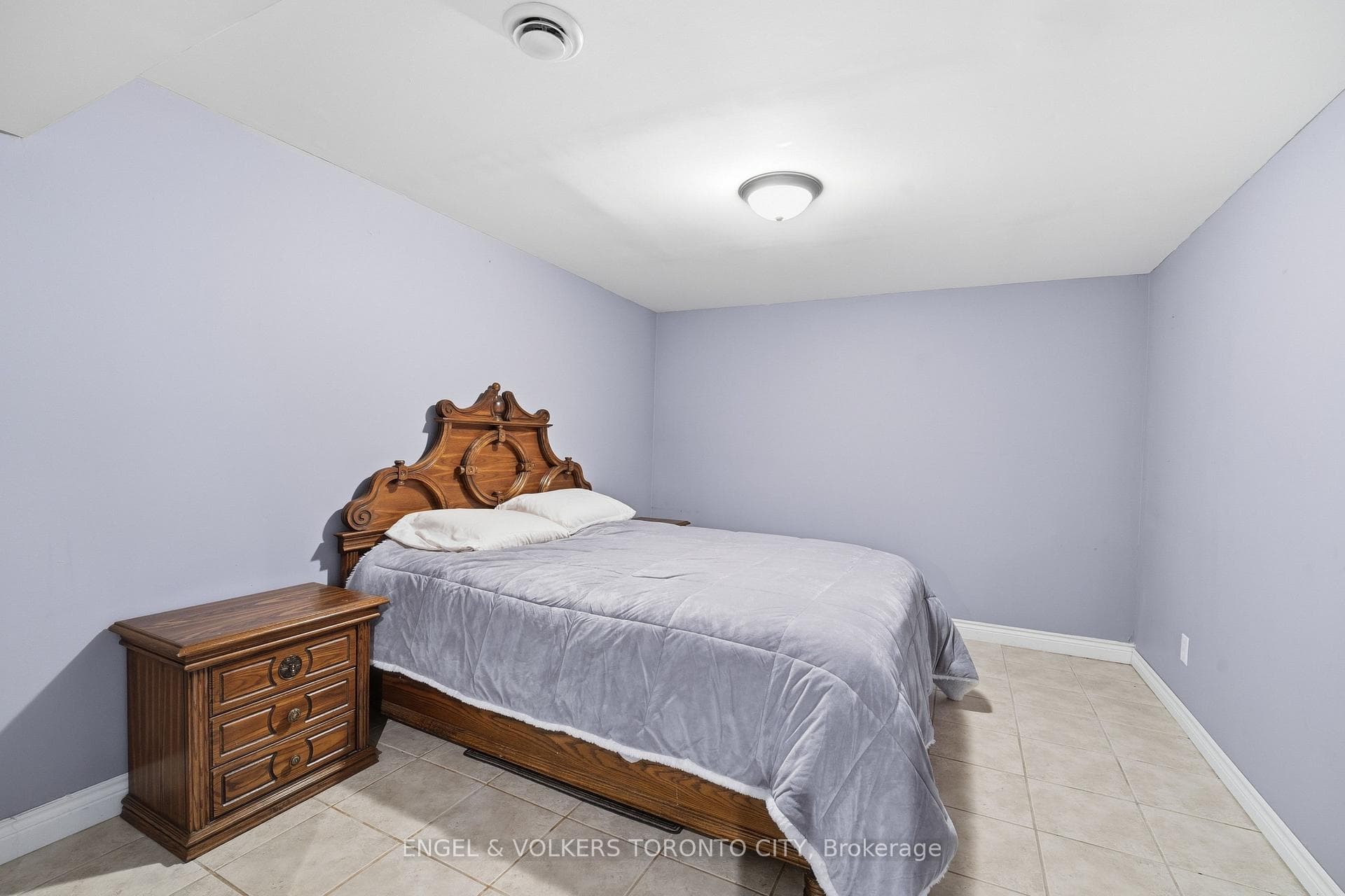 11 Aventura Crescent photo 34