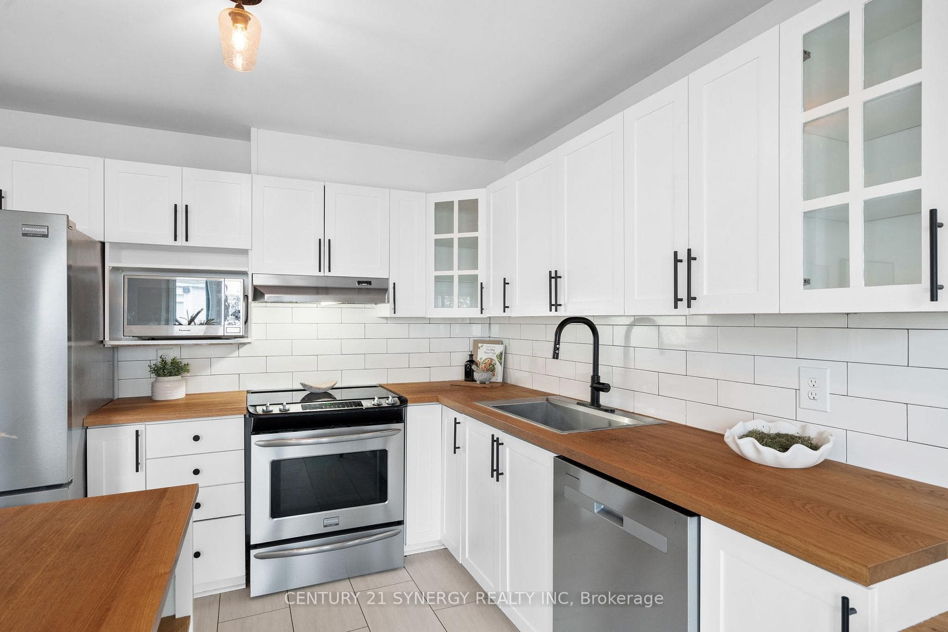 2065 Oakbrook Circle photo 20