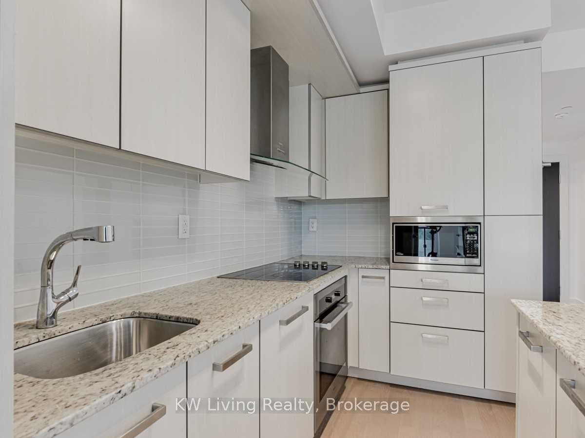 3018 Yonge Street Unit 409 photo 11