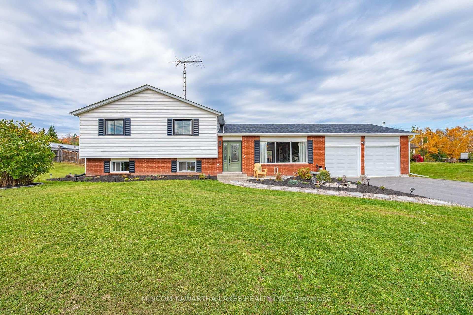 944 Blue Jay Street photo 3