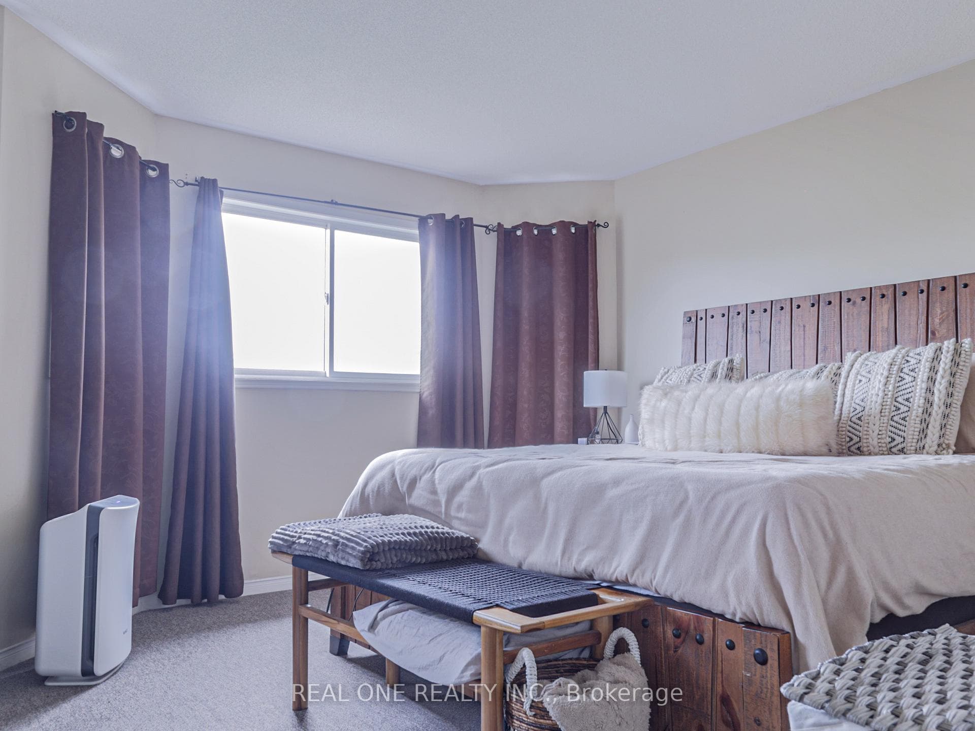 75 Twigg Drive photo 8