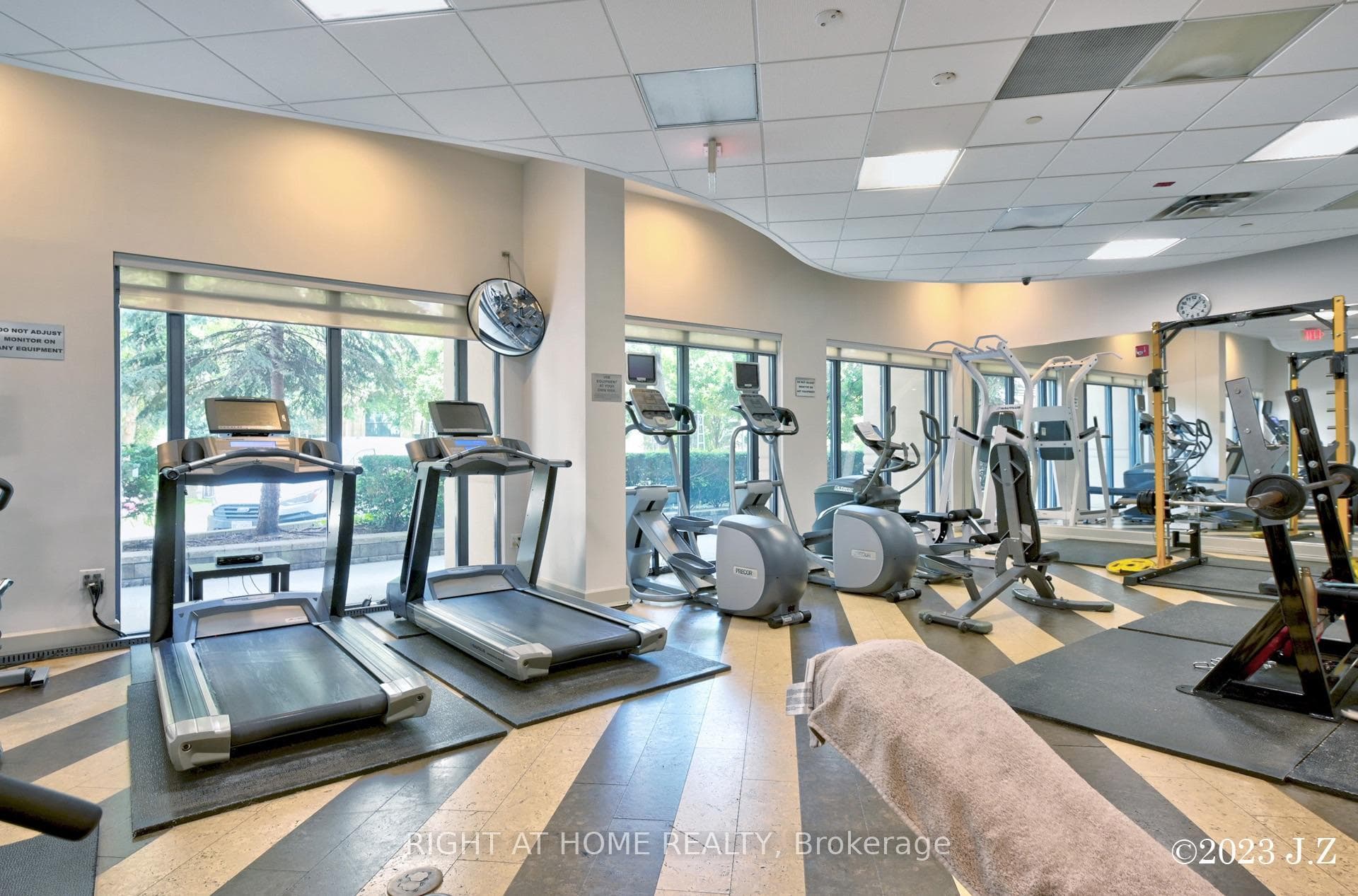 650 Sheppard Avenue Unit PH15 photo 25