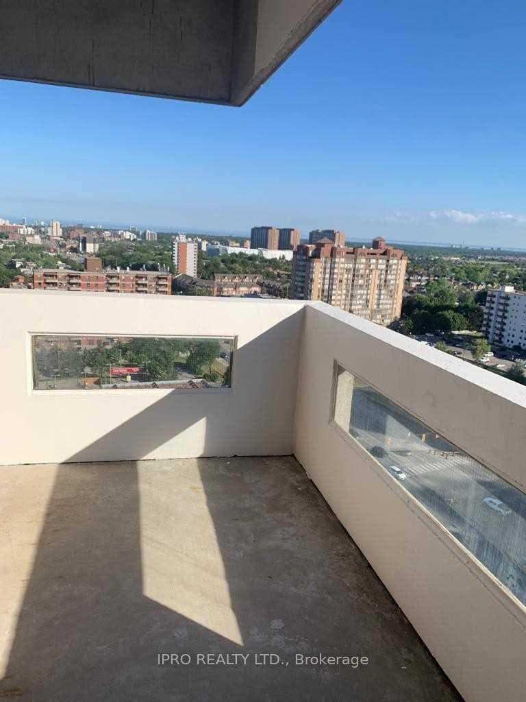 50 Elm Drive Unit 2001 photo 11