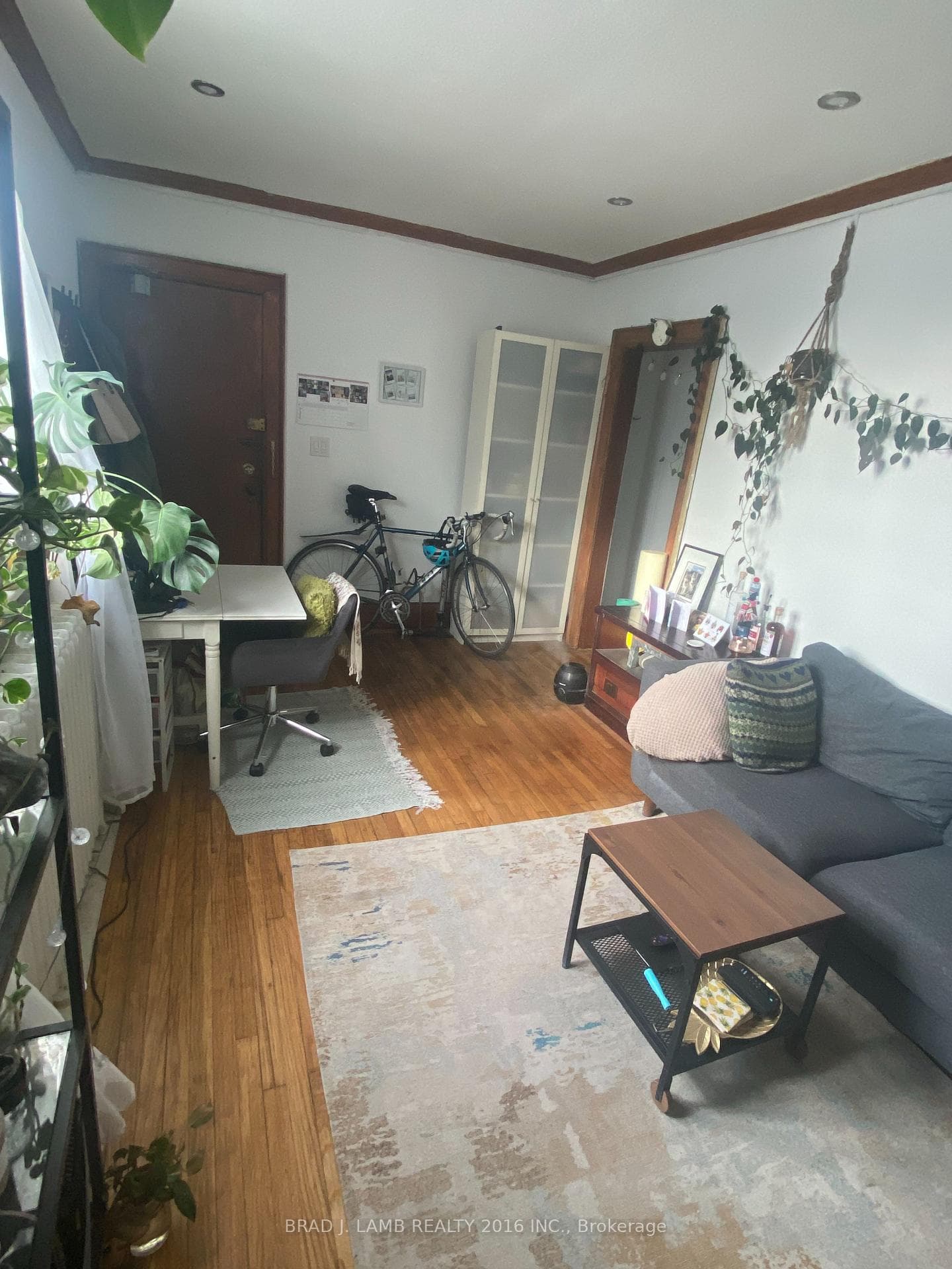 28 Springhurst Avenue Unit 1 photo 4