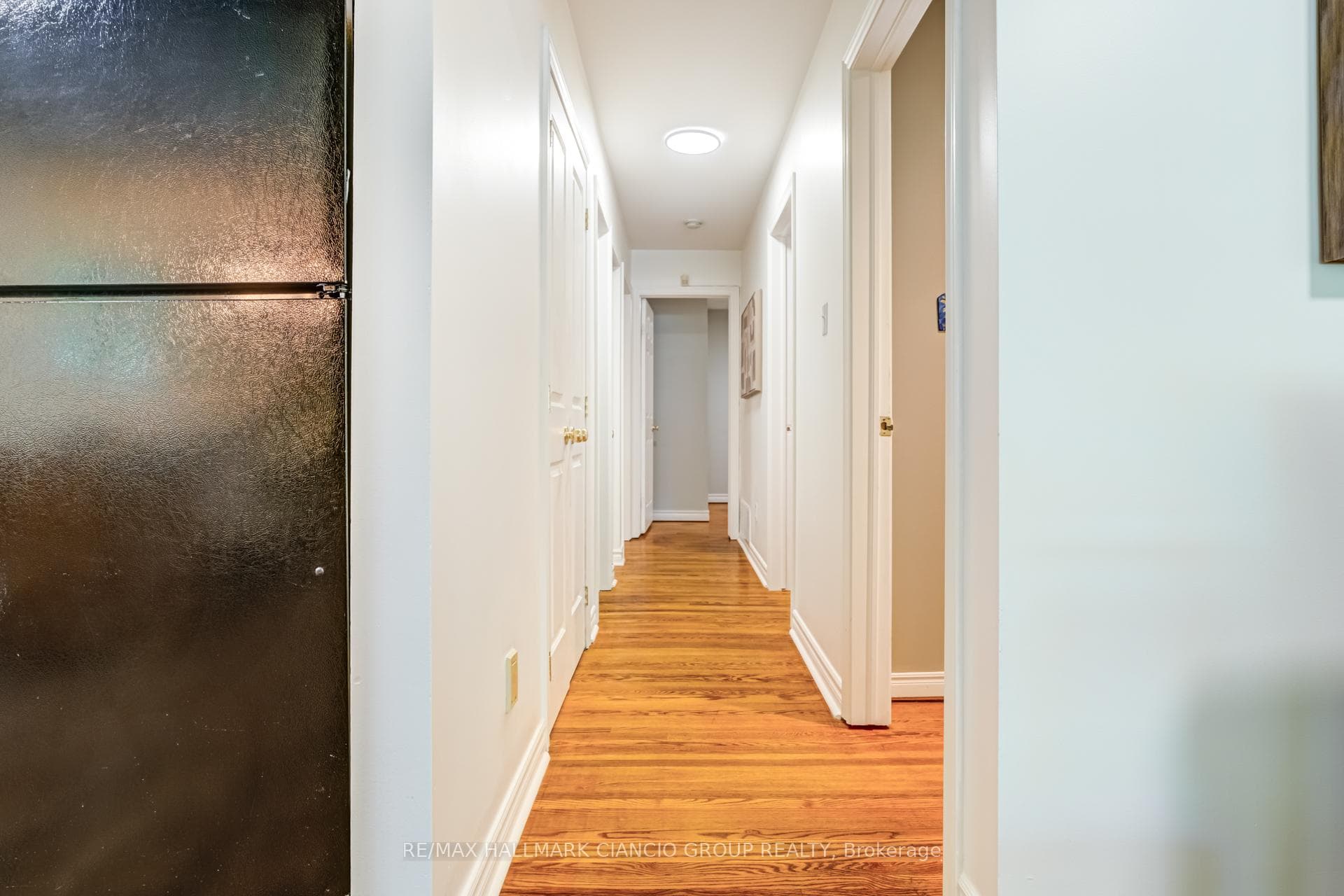 578 Rupert Avenue photo 13