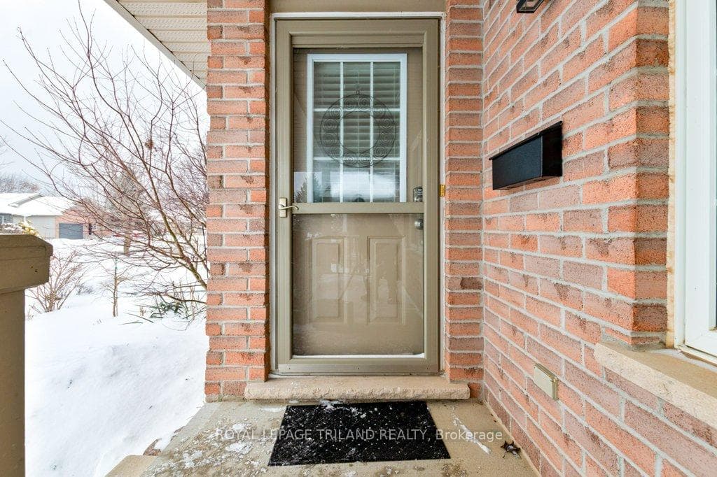 530 Highview Drive photo 4