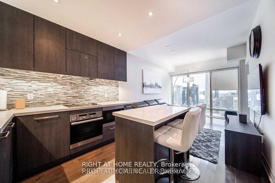 8 The Esplanade N/A Unit 3203 photo 6