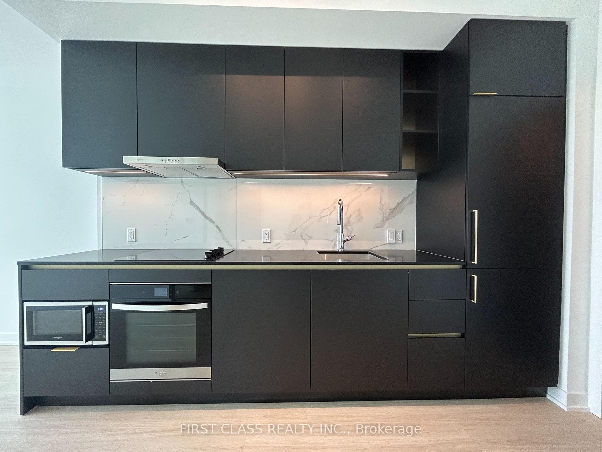 8 Wellesley Street Unit 3610 photo 5