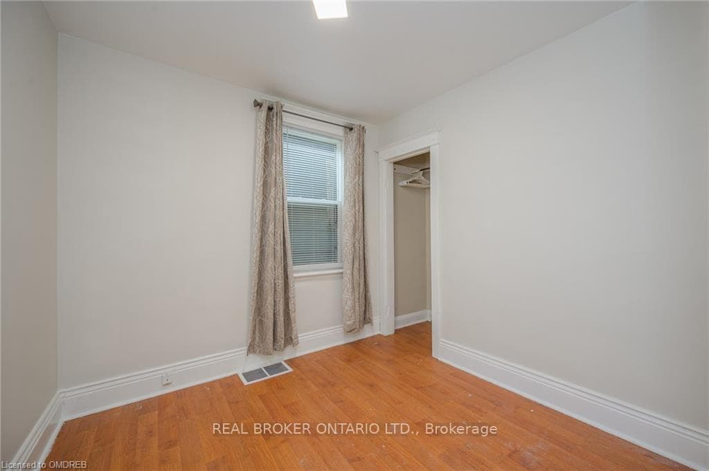 383 Cope Street photo 10