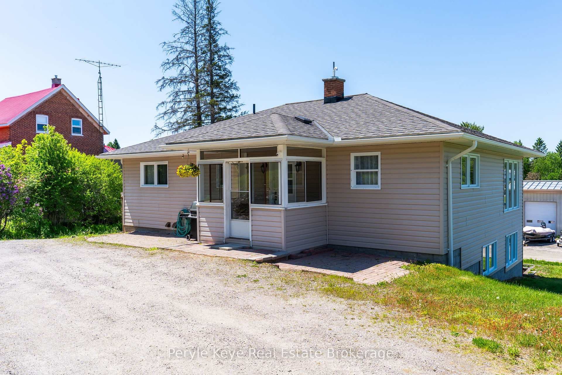 81 Miller Street photo 13
