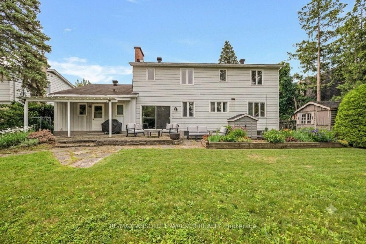 1950 Fairmeadow Crescent photo 37
