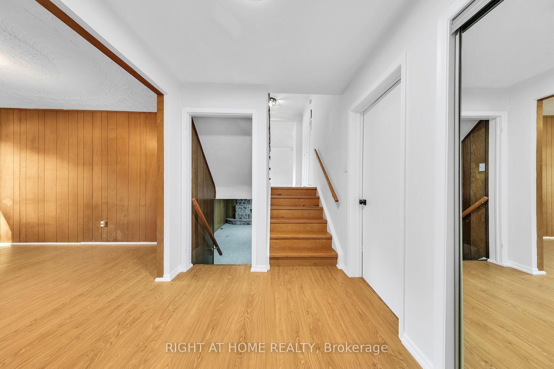 88 Peckham Avenue photo 25