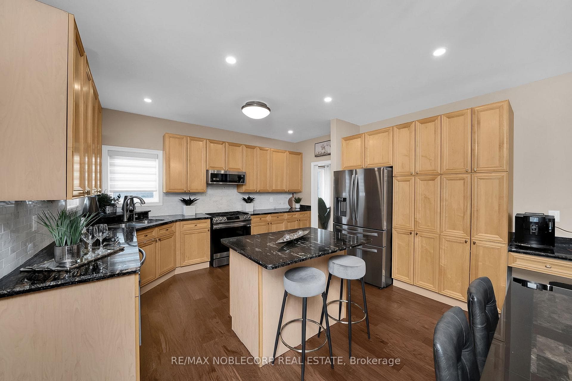 1458 Samuelson Circle photo 18