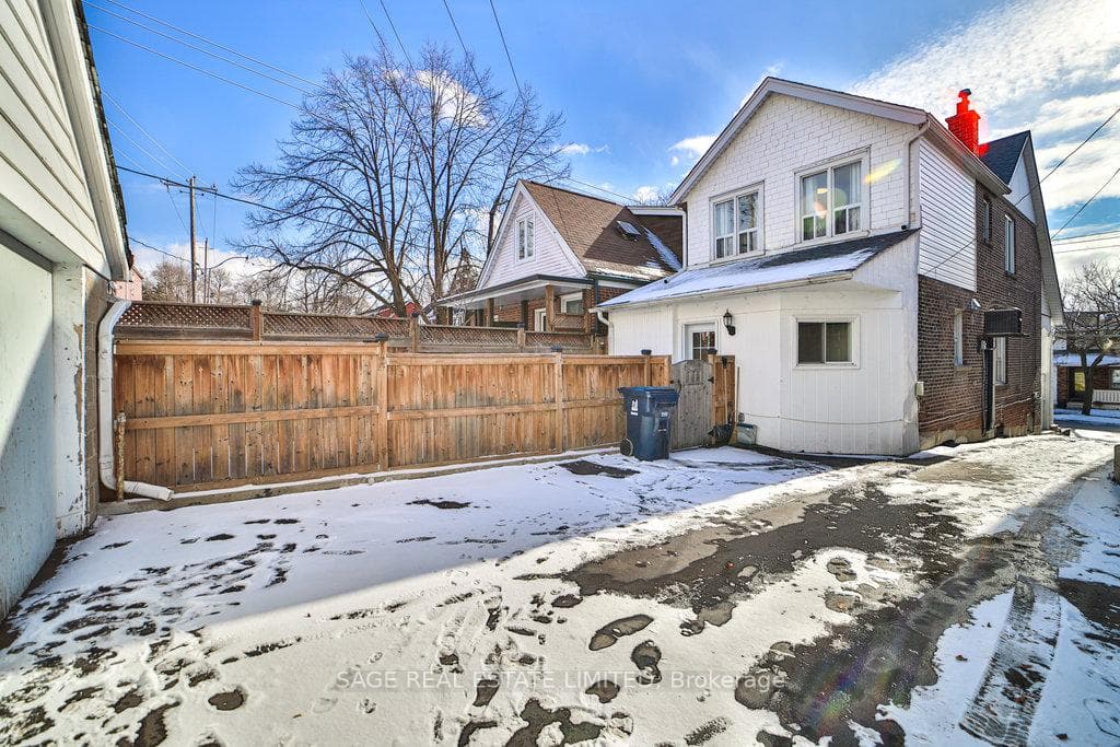 100 Merrill Avenue photo 35