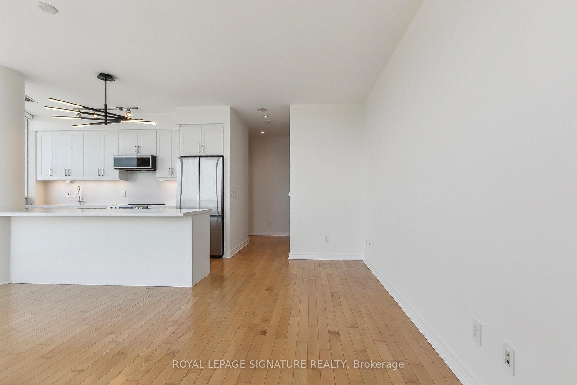 2885 Bayview Avenue Unit 709 photo 9