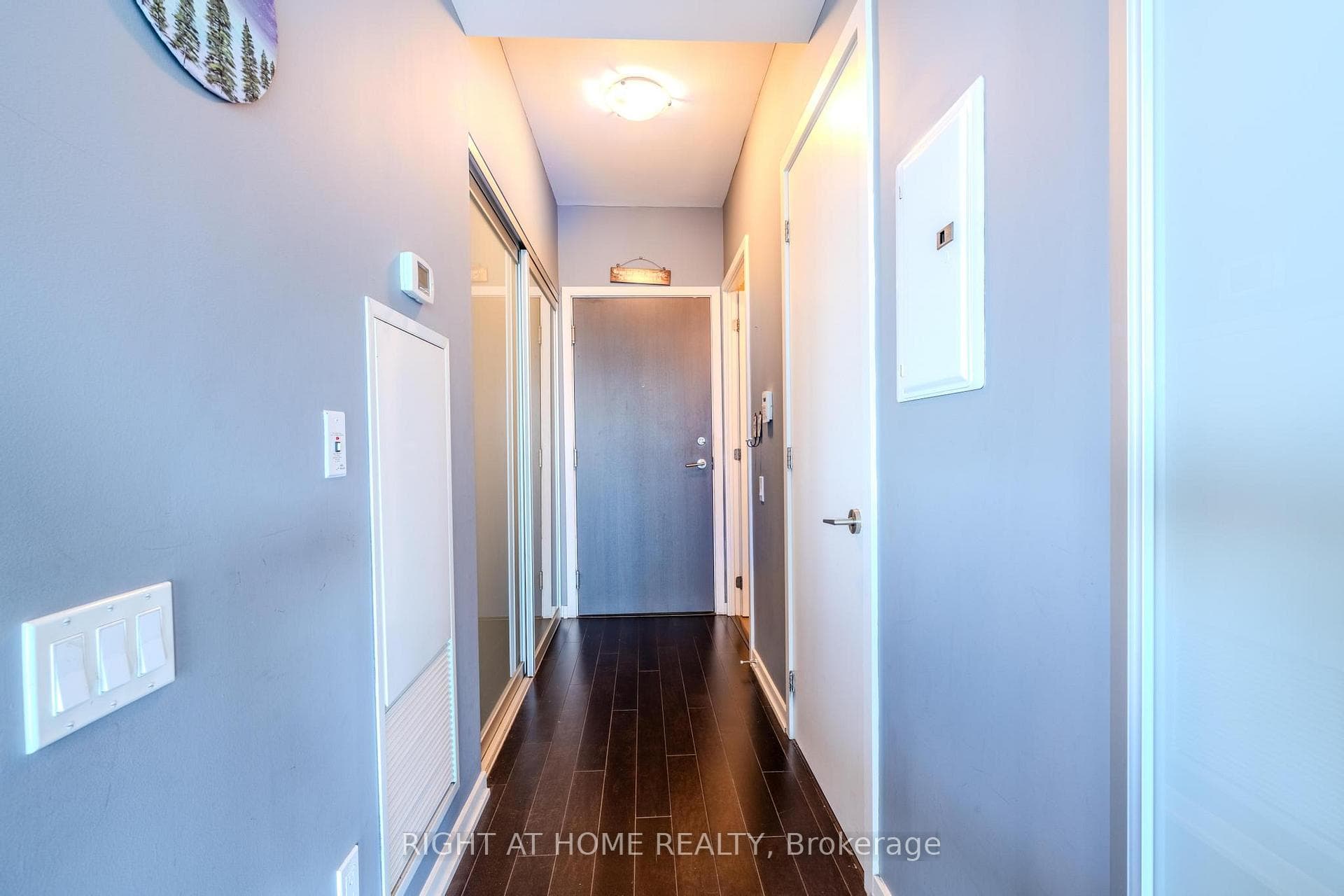 103 The Queensway Avenue Unit 2610 photo 7